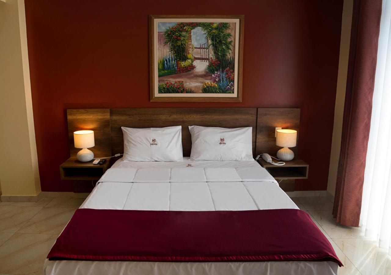 Hotel Central Trujillo Kültér fotó
