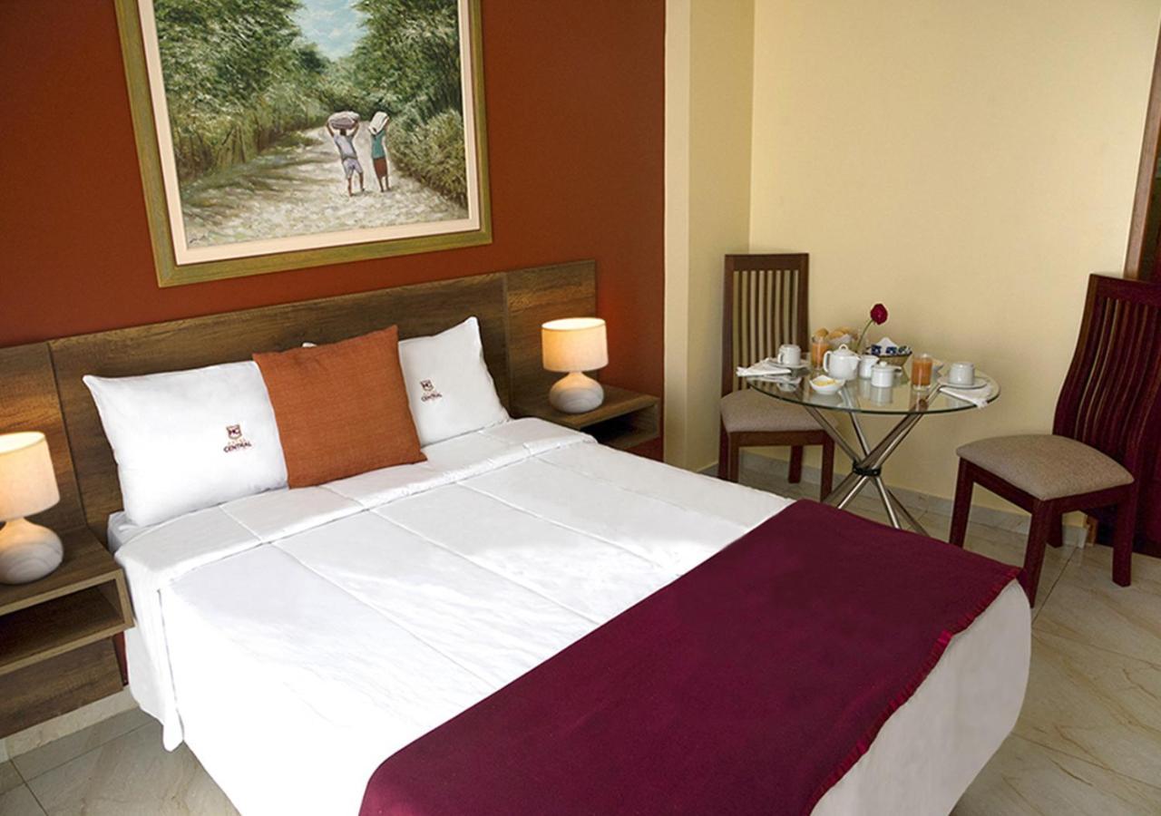 Hotel Central Trujillo Kültér fotó